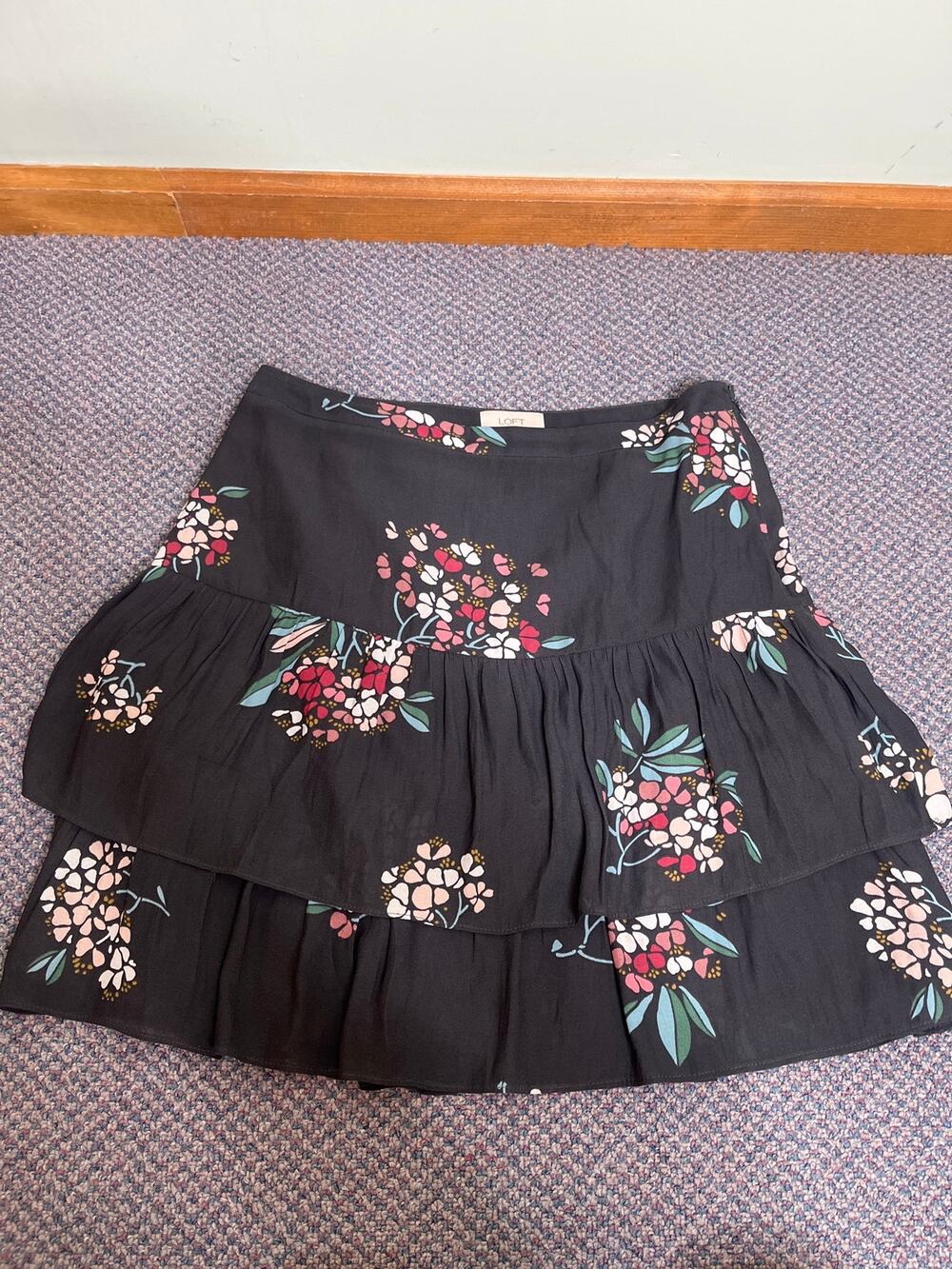 LOFT Black floral Tiered Skirt Size 6